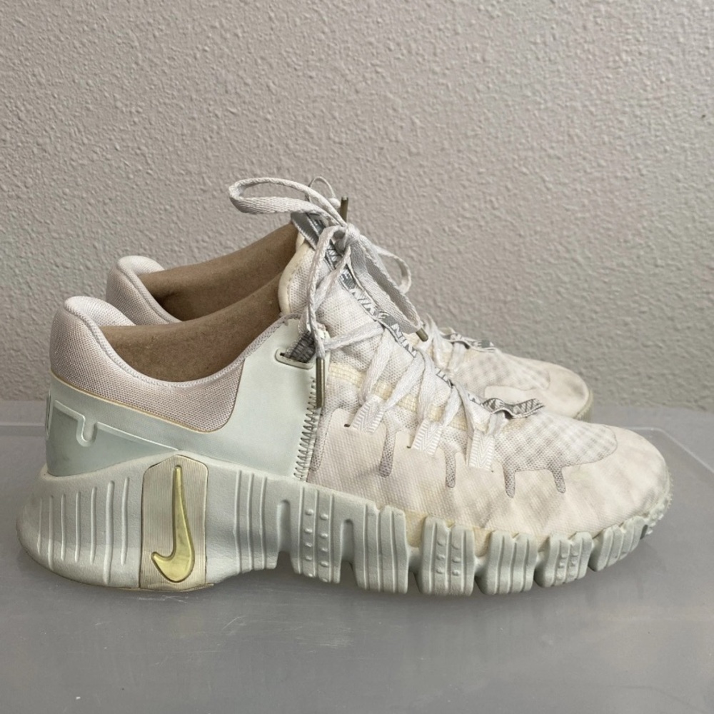 Nike Free Metcon 5 PRM Women’s 9 1/2 Summit White/ Light Lemon Twist Lime - Picture 3 of 11